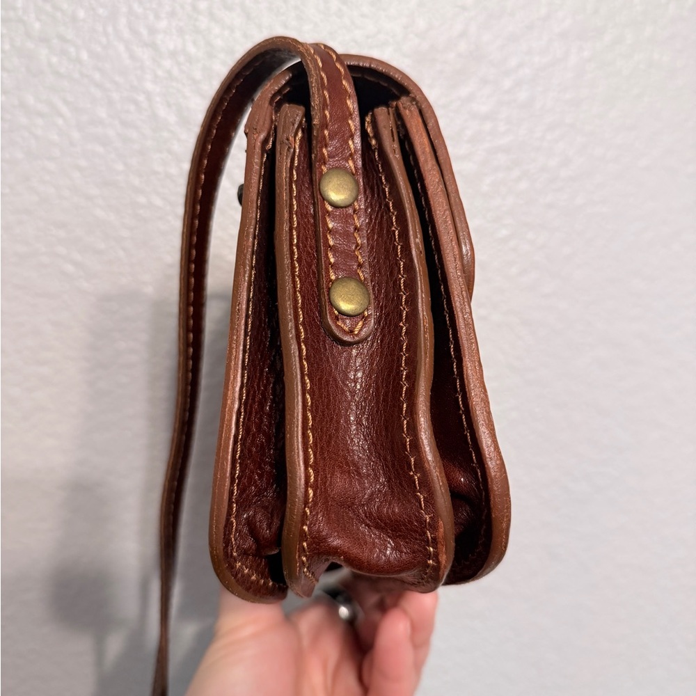 Florence Made In Italy Brown Leather Small Pocket Crossbody Bag/Purse - Picture 9 of 11